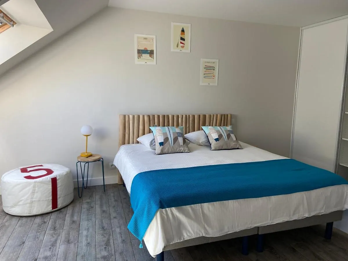 Coeur De Larmor, T2 Plein Centre, Vue Mer 拉莫尔海滩